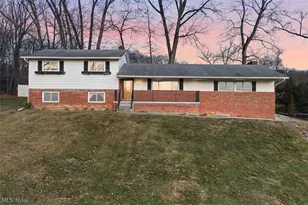 11121 Lafayette Dr NW, Canal Fulton, OH 44614 - Photo 4