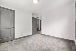 840 E Buchtel Ave, Akron, OH 44305 - Photo 22