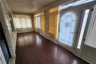 2301 Lyon Blvd, Youngstown, OH 44514 - Photo 2