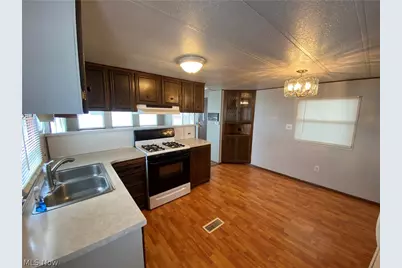 34424 Euclid Avenue #252, Willoughby, OH 44094 - Photo 8