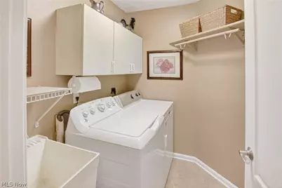 407 Clearbrook Drive, Avon Lake, OH 44012 - Photo 16