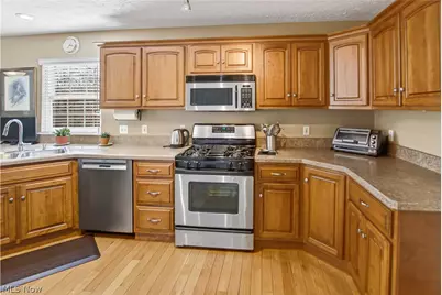 407 Clearbrook Drive, Avon Lake, OH 44012 - Photo 14