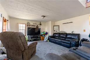 335 High St SW, Carrollton, OH 44615 - Photo 4