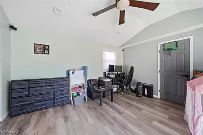 9185 Milford Drive, Northfield, OH 44067 - Photo 8