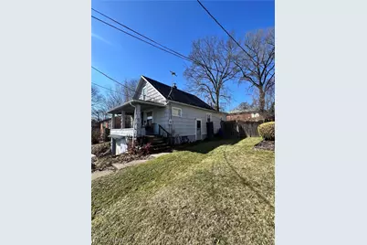 2413 Clearview Avenue NW, Canton, OH 44708 - Photo 2