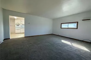 574 Brighton Blvd, Zanesville, OH 43701 - Photo 4