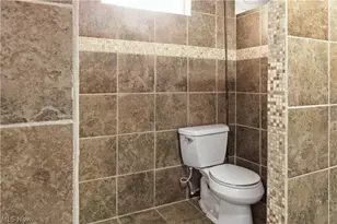 1853 Lancaster Dr, Youngstown, OH 44511 - Photo 30