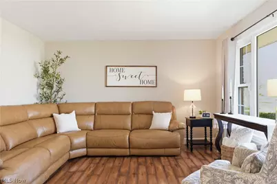 1853 Lancaster Drive, Youngstown, OH 44511 - Photo 6