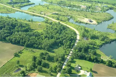 Pilot Knob Avenue NE, Canton, OH 44721 - Photo 4