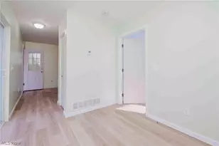 524 Jefferson Ave, Barberton, OH 44203 - Photo 18