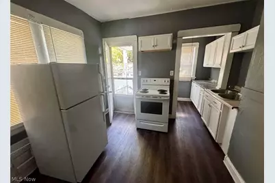 10006 Pierpont Avenue, Loveland, OH 44108 - Photo 6