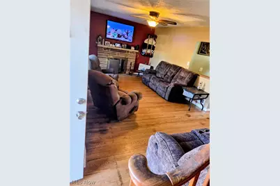 210 Biggs Avenue, Conesville, OH 43811 - Photo 4