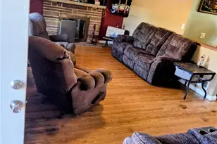 210 Biggs Ave, Conesville, OH 43811 - Photo 4