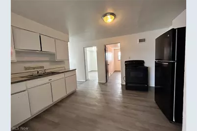 2612 Sunset Boulevard #1, Steubenville, OH 43952 - Photo 2