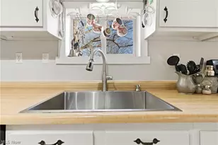 52450 Tower Rd, Cumberland, OH 43732 - Photo 4