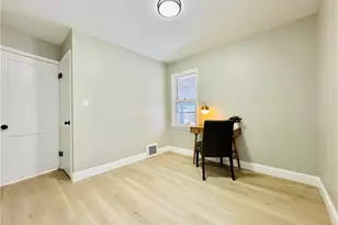 15405 Turney Rd, Maple Heights, OH 44137 - Photo 12