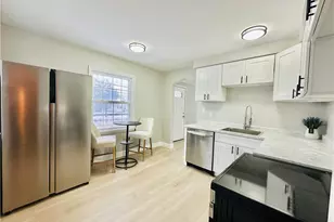 15405 Turney Rd, Maple Heights, OH 44137 - Photo 6