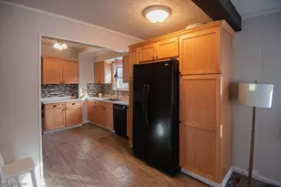 84 S Hazelwood Ave, Youngstown, OH 44509 - Photo 12