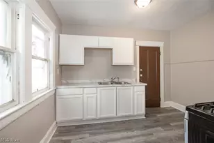 10724 Sprague Ave, Loveland, OH 44108 - Photo 8