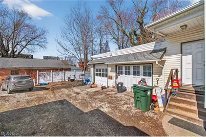 1335 Louisiana Avenue NW, Canton, OH 44703 - Photo 16