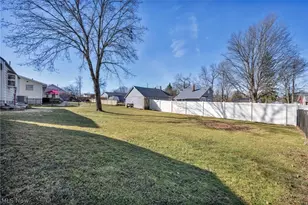 1932 Issaquah St, Cuyahoga Falls, OH 44221 - Photo 28