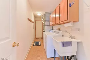 443 Scarborough Ln, Painesville, OH 44077 - Photo 14