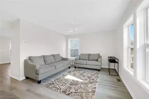 1331 Leonora Ave, Akron, OH 44305 - Photo 6