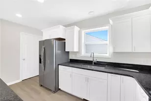 1331 Leonora Ave, Akron, OH 44305 - Photo 16