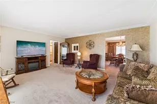 1215 Spruce Tree Ln, Amherst, OH 44001 - Photo 6