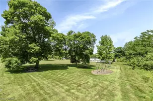 26179 Raintree Blvd, Olmsted Falls, OH 44138 - Photo 38