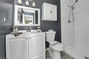 26179 Raintree Blvd, Olmsted Falls, OH 44138 - Photo 28