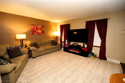 223 Naples Drive, Elyria, OH 44035 - Photo 10