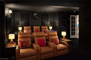 971 Montford Circle, Uniontown, OH 44685 - Photo 6