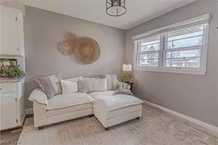 835 Larkridge Ave, Boardman, OH 44512 - Photo 8