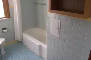 19070 Meredith Ave, Euclid, OH 44119 - Photo 18