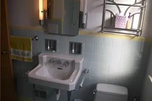 19070 Meredith Ave, Euclid, OH 44119 - Photo 16