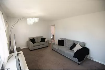 116 Dehoff Drive, Youngstown, OH 44515 - Photo 2