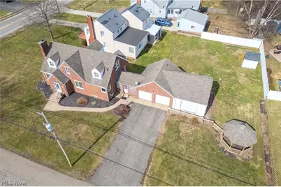 3065 25th Street NW, Canton, OH 44708 - Photo 8