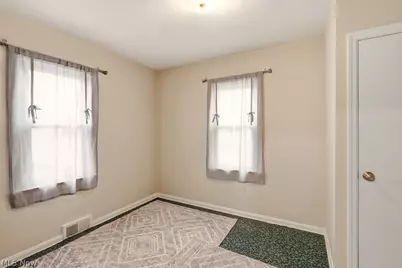 1119 Mount Vernon Avenue, Akron, OH 44310 - Photo 22