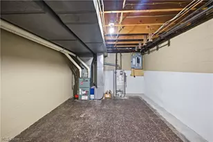 923 Kirwan Dr, Youngstown, OH 44515 - Photo 32