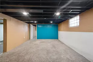 923 Kirwan Dr, Youngstown, OH 44515 - Photo 26