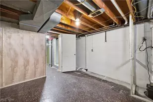 923 Kirwan Dr, Youngstown, OH 44515 - Photo 38