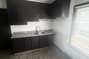 2179 W 106th St, Loveland, OH 44102 - Photo 4