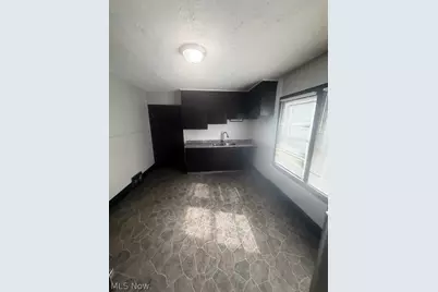 2179 W 106th Street, Loveland, OH 44102 - Photo 2