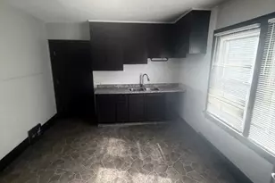 2179 W 106th St, Loveland, OH 44102 - Photo 2