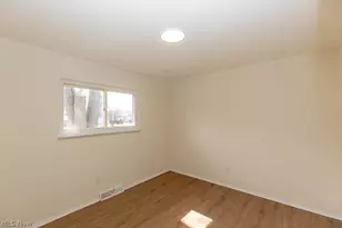 36470 Aurensen Rd, North Ridgeville, OH 44039 - Photo 18