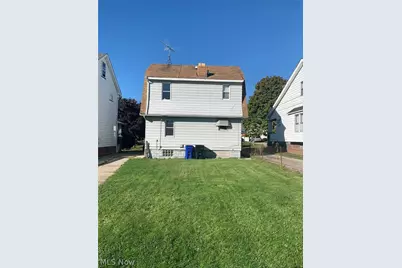 8322 Bancroft Avenue, Loveland, OH 44105 - Photo 2