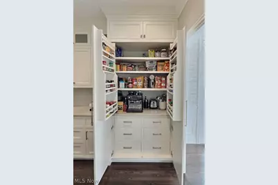 20962 Sydenham Road, Huber Heights, OH 44122 - Photo 10