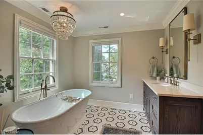 20962 Sydenham Road, Huber Heights, OH 44122 - Photo 16