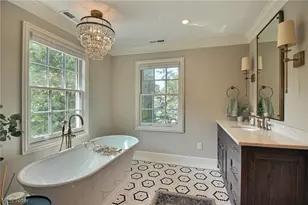 20962 Sydenham Rd, Huber Heights, OH 44122 - Photo 16